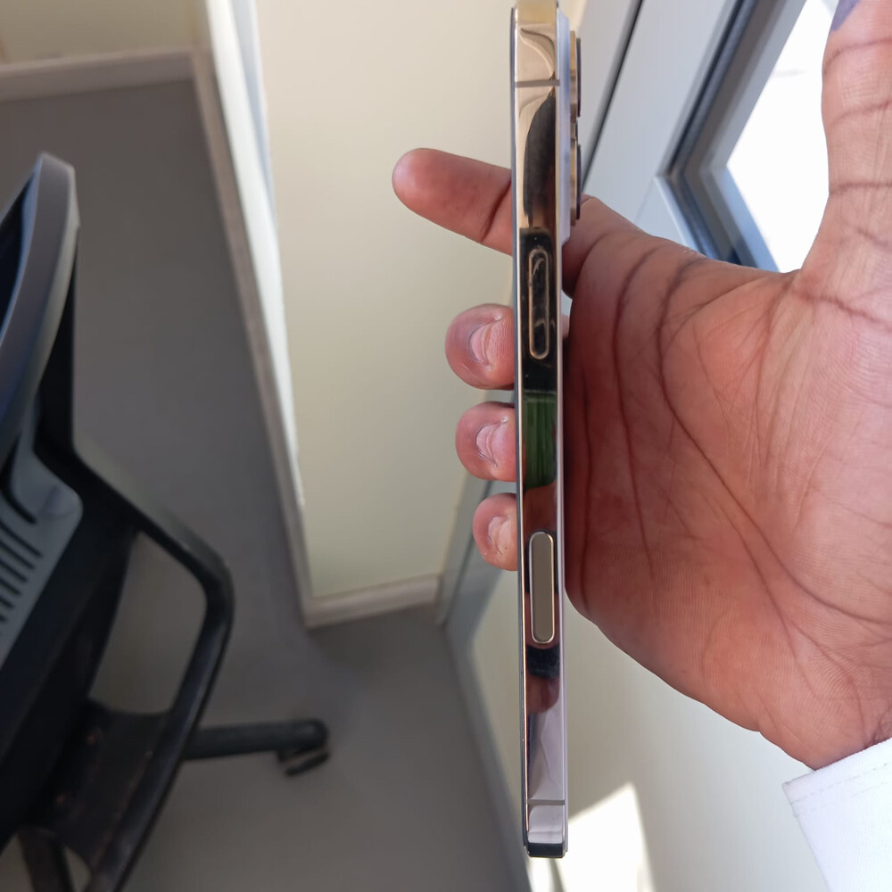 iPhone 13 Pro Max - 3