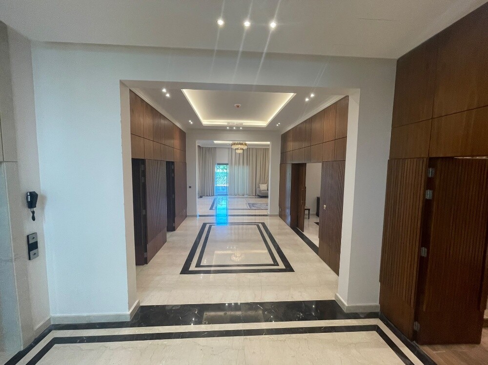 Stand alone Villa for rent ,Pearl - 8