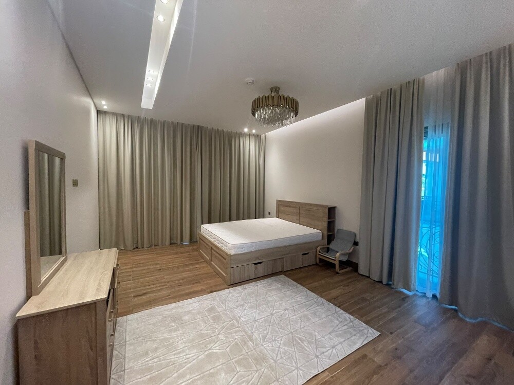 Stand alone Villa for rent ,Pearl - 14