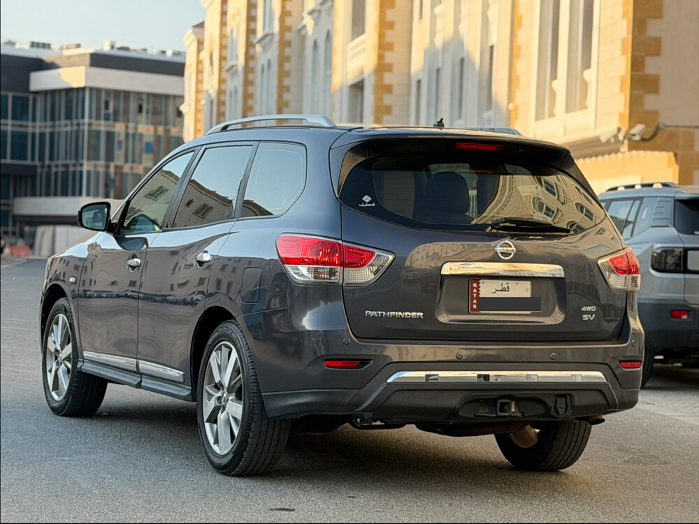Nissan Pathfinder 2014 full option - 5
