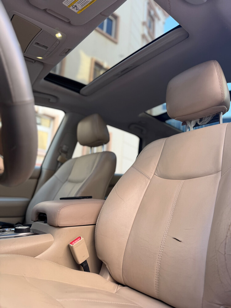 Nissan Pathfinder 2014 full option - 8