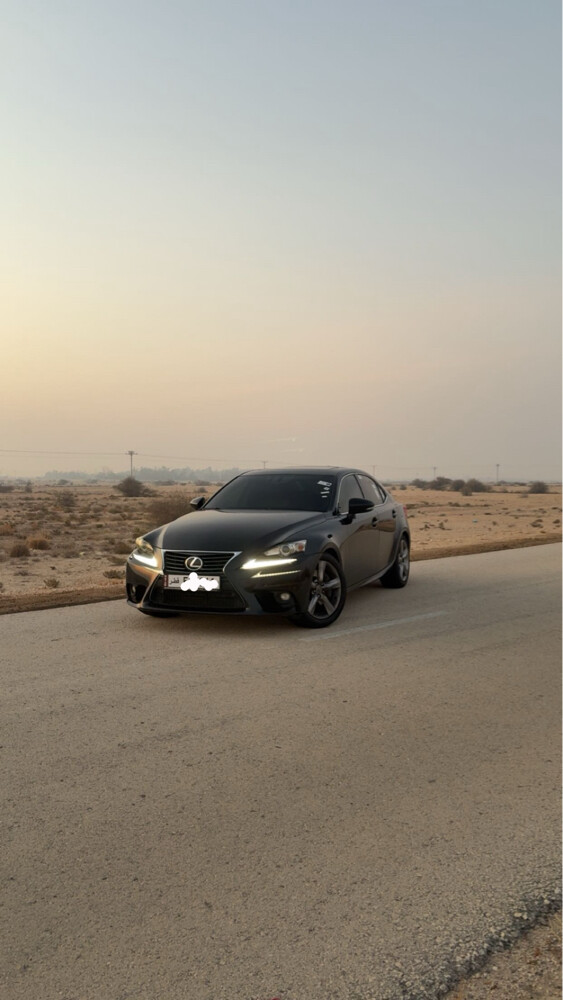 Lexus is350 2015 - 9