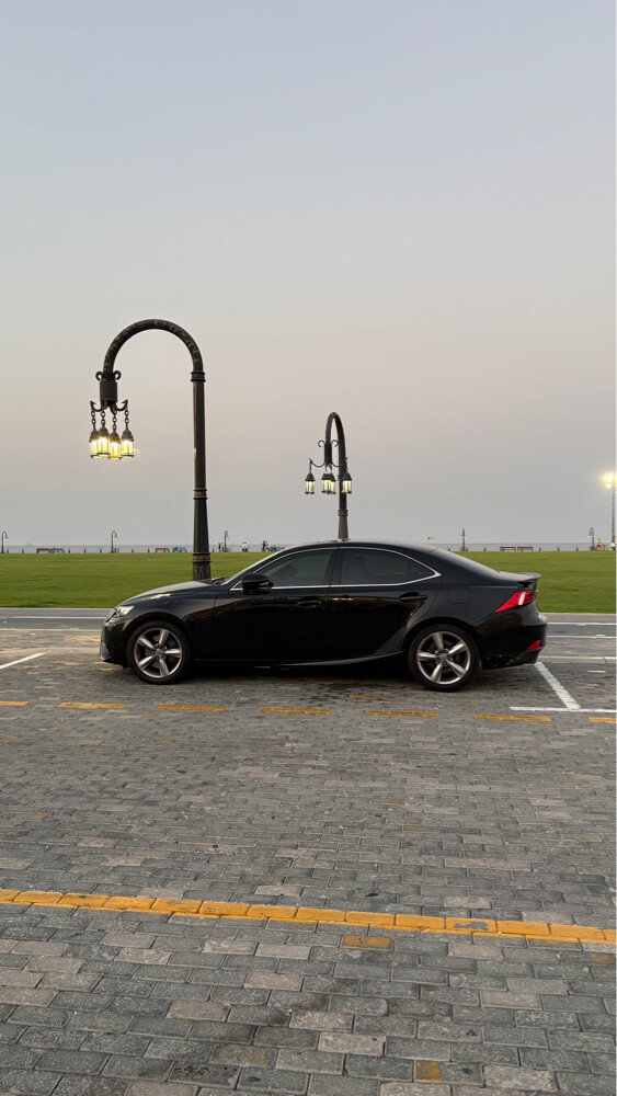 Lexus is350 2015 - 8