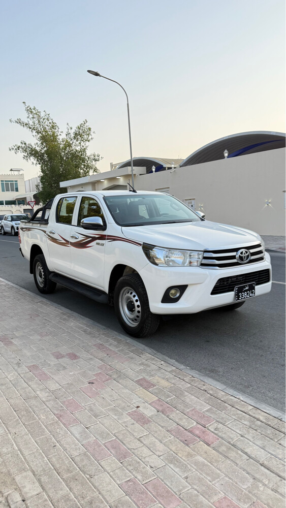 Toyota Hilux 4x4  - 3