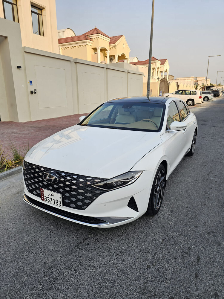 Hyundai Azera 2023 - 1