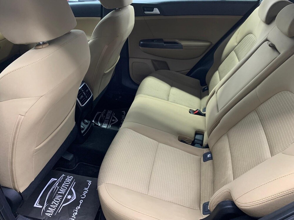 Kia Sportage Automatic SUV - 6