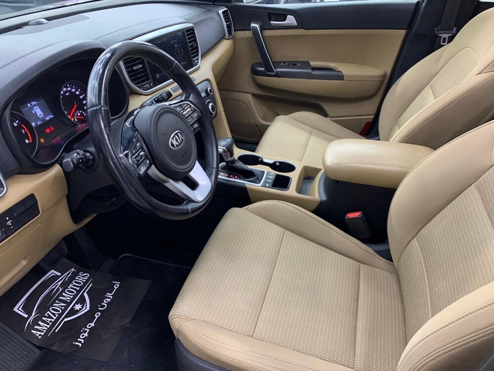 Kia Sportage Automatic SUV - 8
