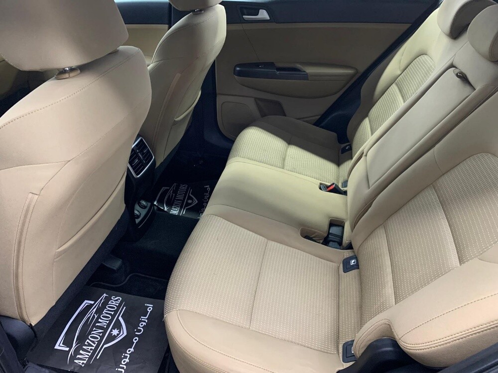 Kia Sportage Automatic SUV - 7