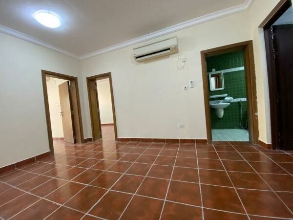 No Commission! 2 BHK Old airport - 4
