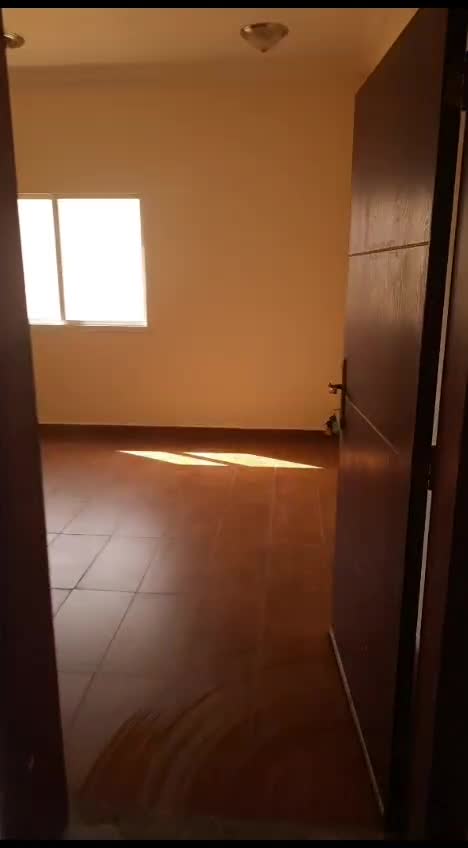 ستوديو دور 1 كبير نظيف1700 الوكير - 1