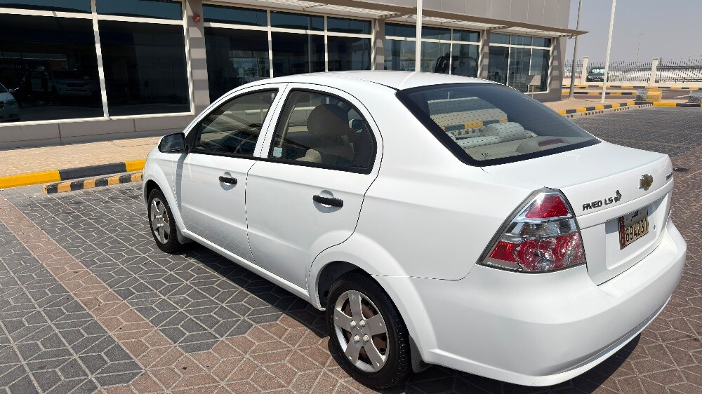 Chevrolet Aveo 2015 25600 km mileag - 9