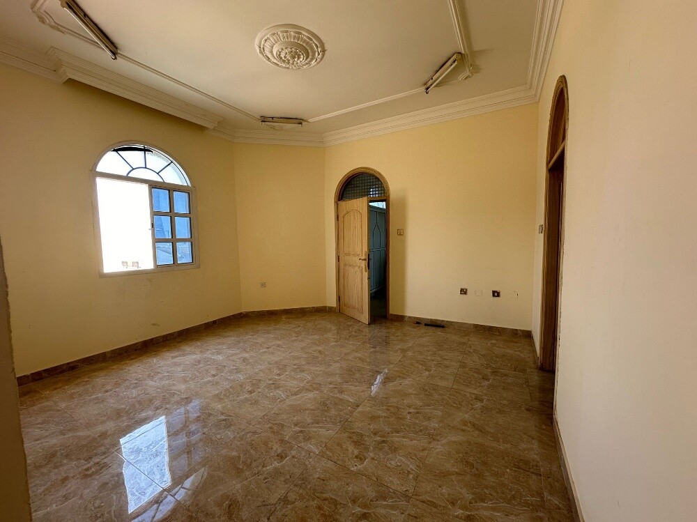 ستوديو كبير بنت هاوس 2200العزيزية - 1