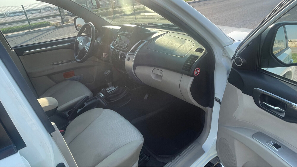 Pajero Sport2016,154000, excellent  - 10