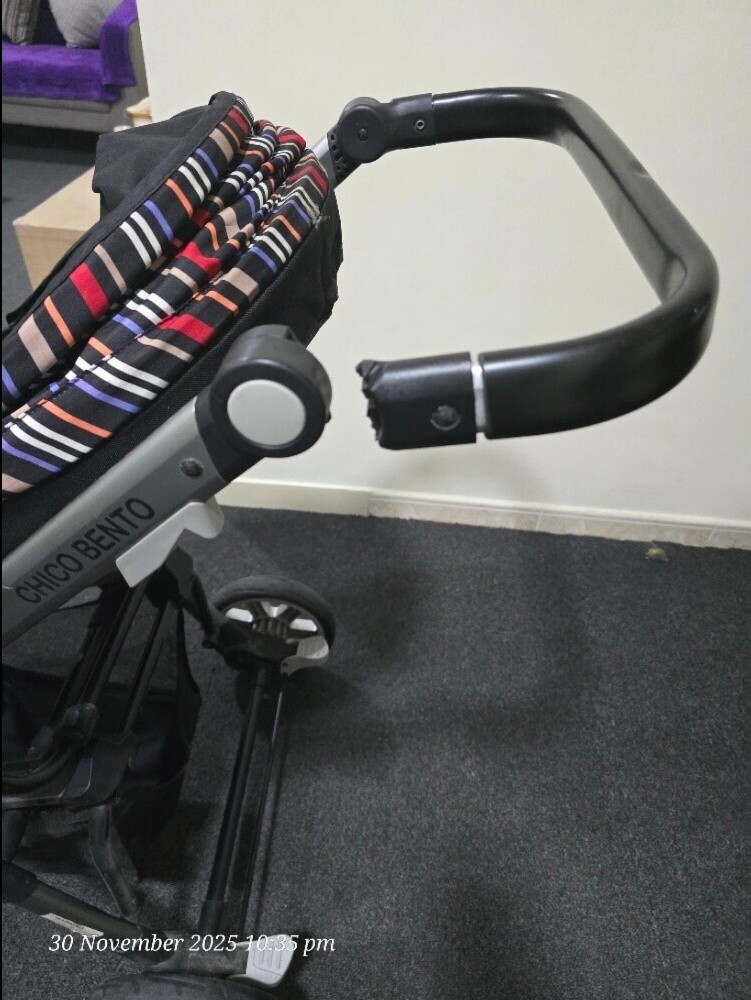 stroller - 2