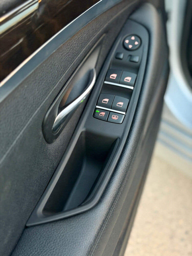 BMW 520i 2015 - 8
