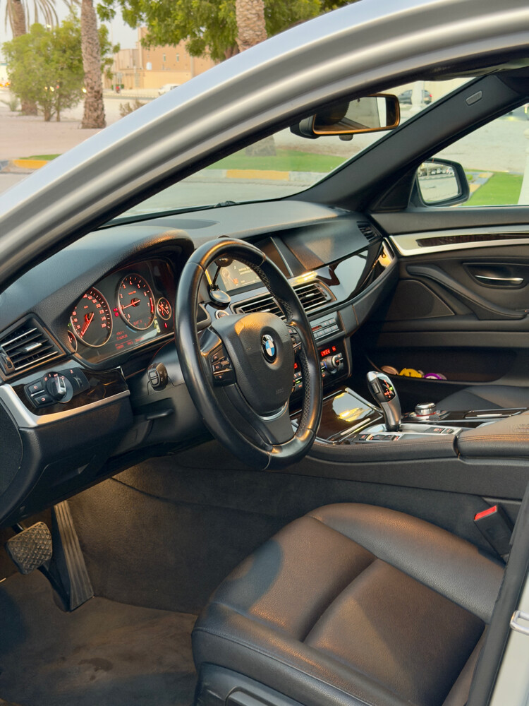 BMW 520i 2015 - 7