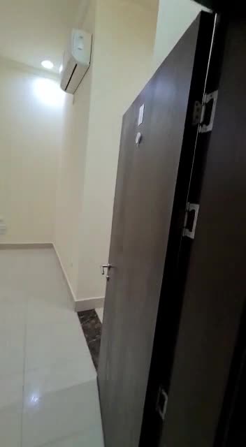 غرفة وصالة نظيفه ب 2500 بمريخ !! - 1