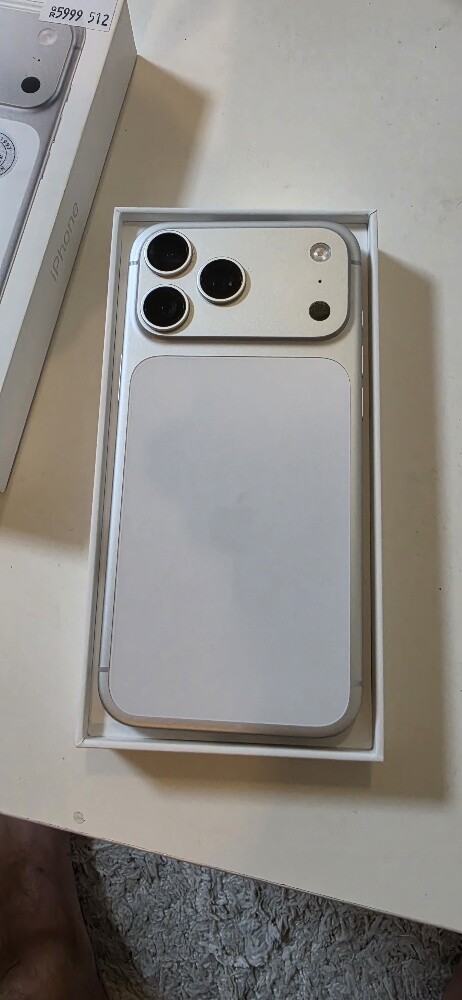 Iphone 17 pro max 512gb like new - 2