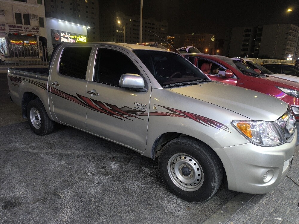 Toyota Hilux - 1