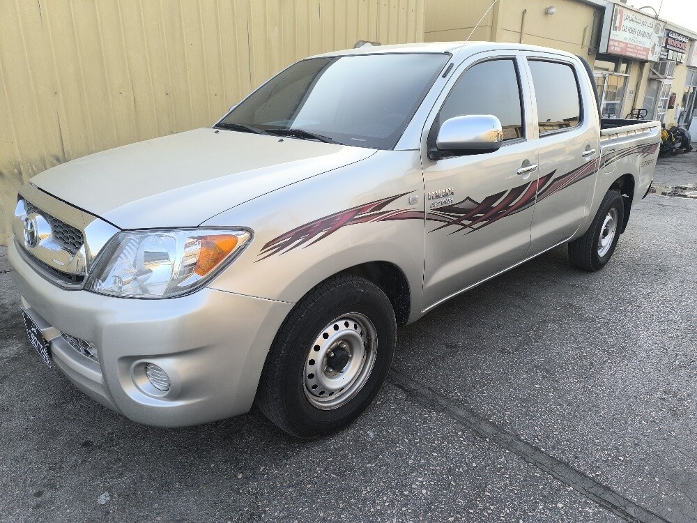 Toyota Hilux - 3