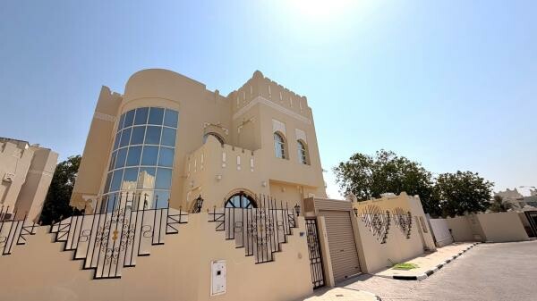 BEACHFRONT 5BR VILLA+POOL - 13