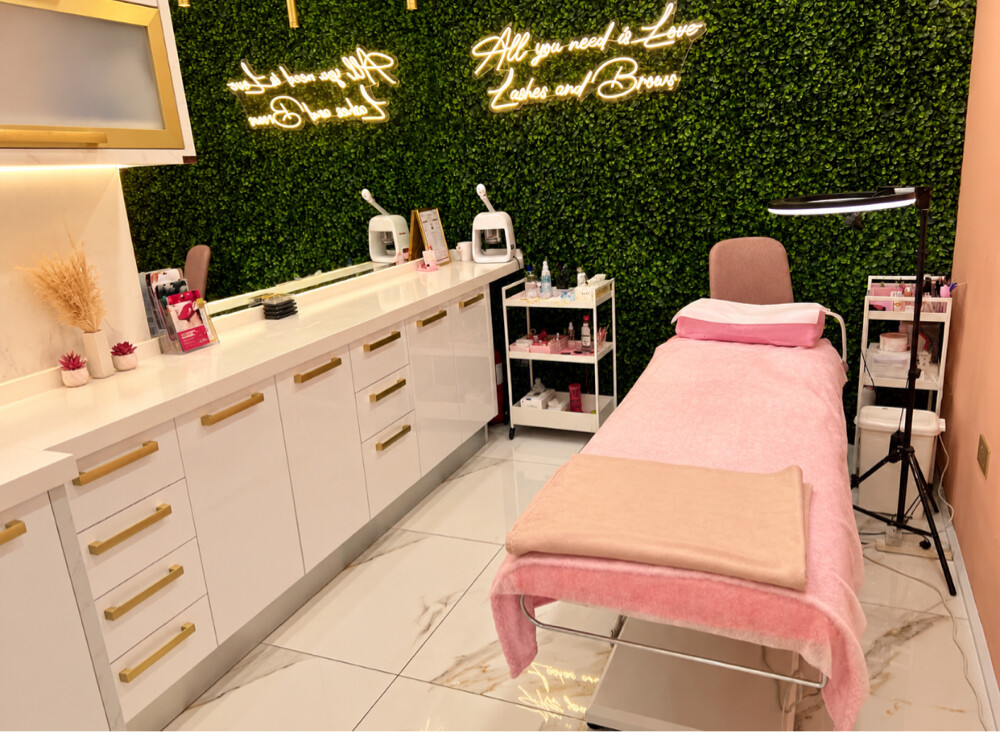women salon for sale - 3
