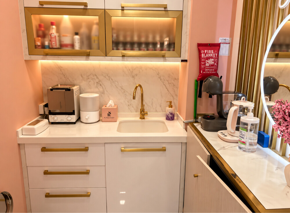 women salon for sale - 6