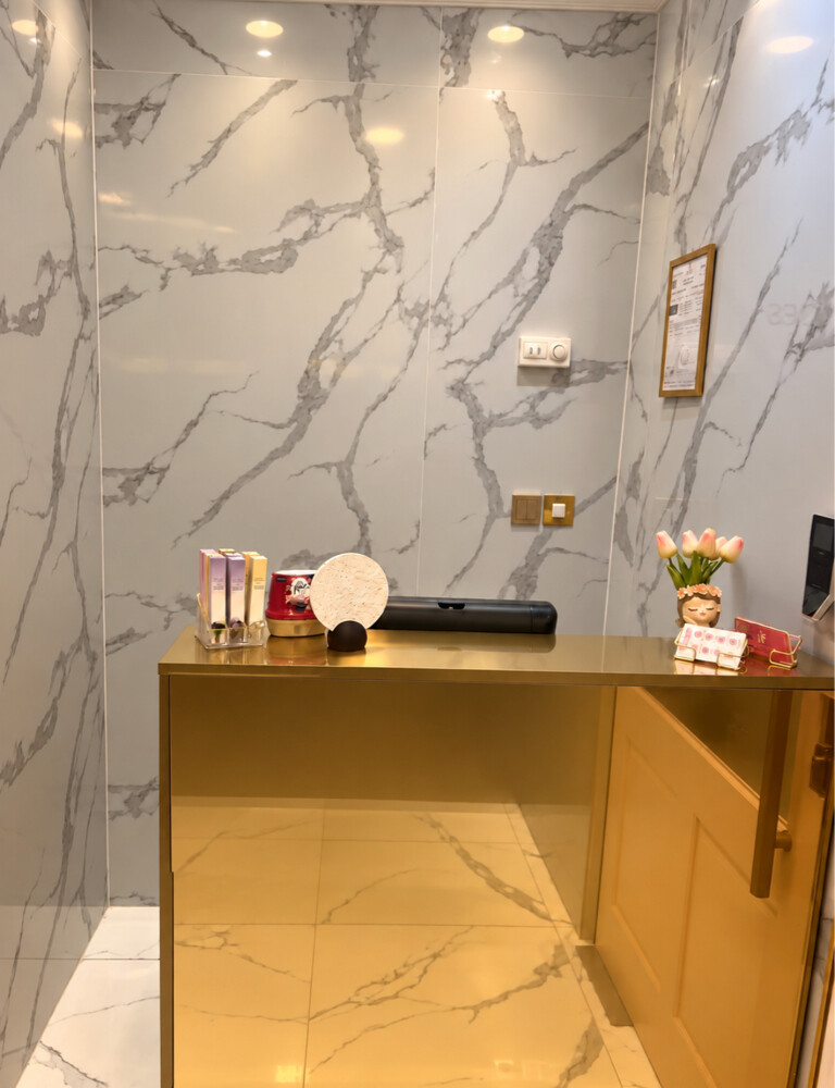 women salon for sale - 8