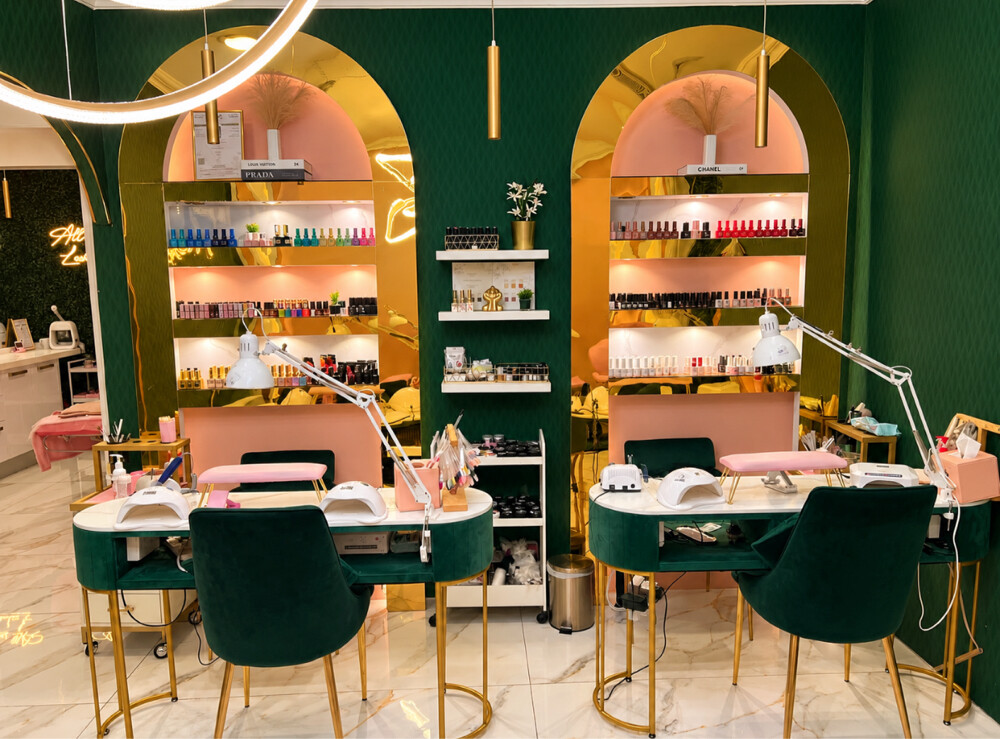 women salon for sale - 1