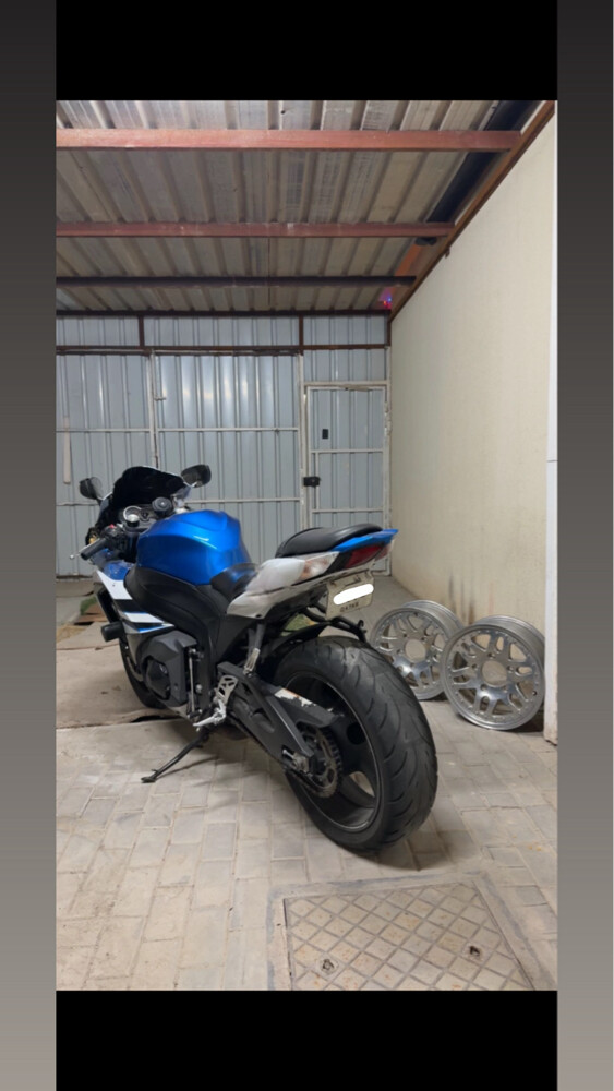 1000R - 3