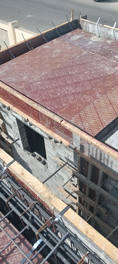 نجار مسلح - 1