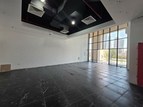 Retail Spaces - Fox Hills - 7