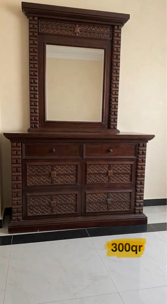 sofa ، dining table , dresser , tv - 2