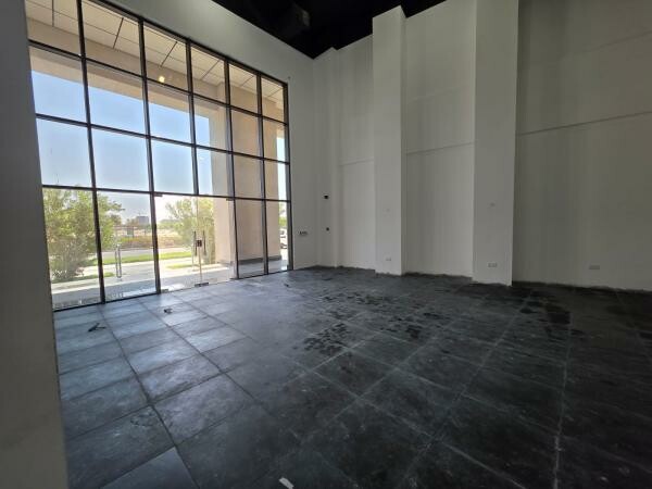 Fully Fitted Shop | Prime Fox Hills - 7