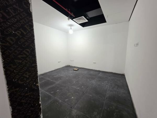 Fully Fitted Shop | Prime Fox Hills - 2