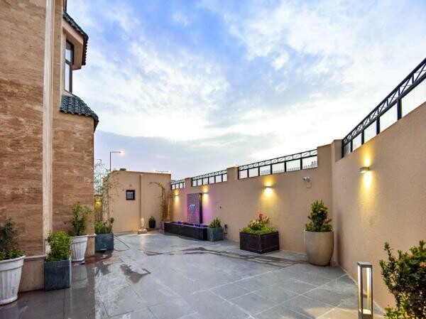 BIG SEMI FURNISHED 5BR VILLA + POOL - 9