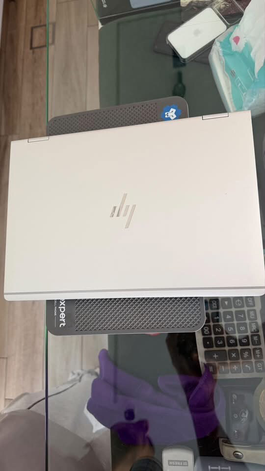 Hp elitebook core i7 8gen touch  - 8