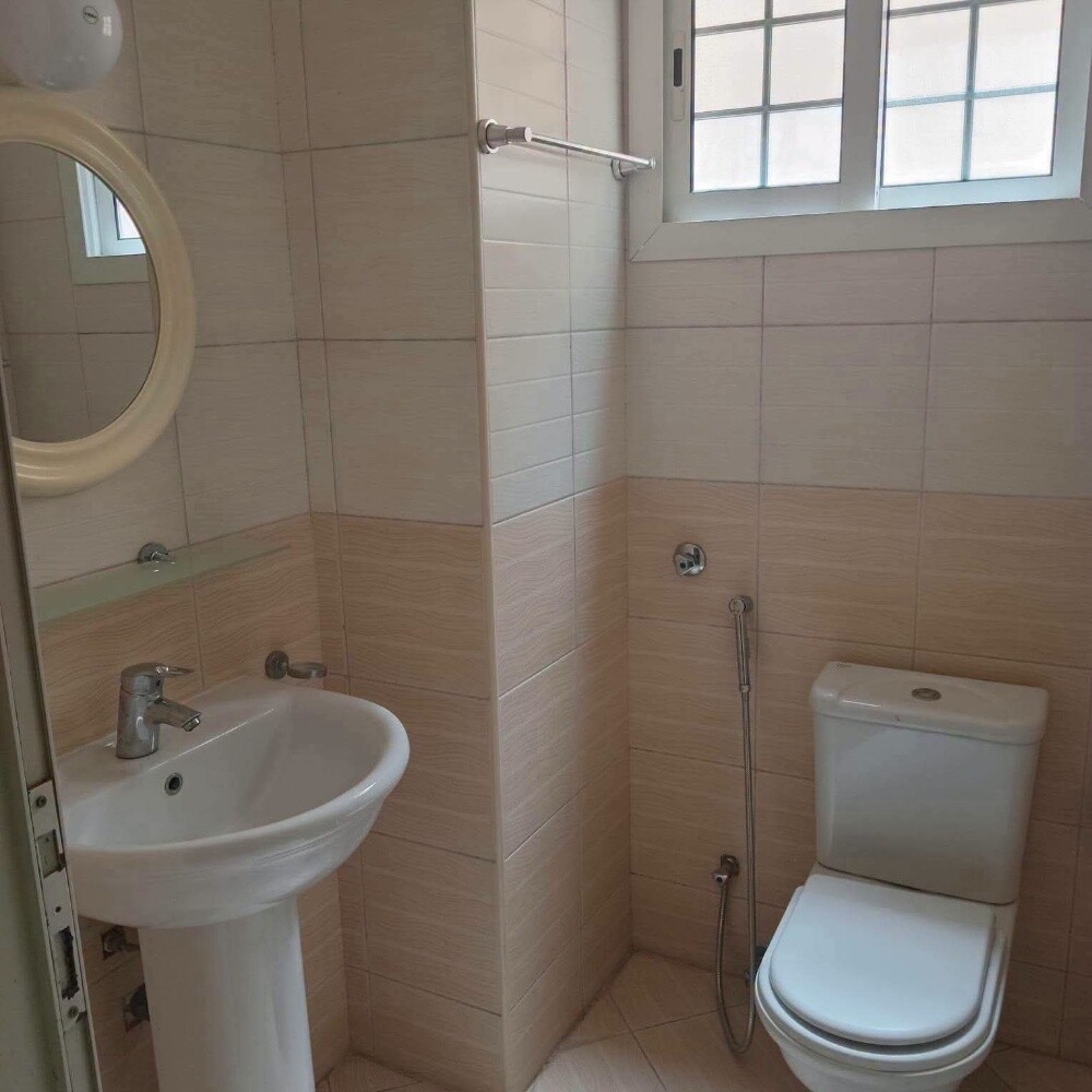 rent 2bhk full frinshed in ben Omra - 4