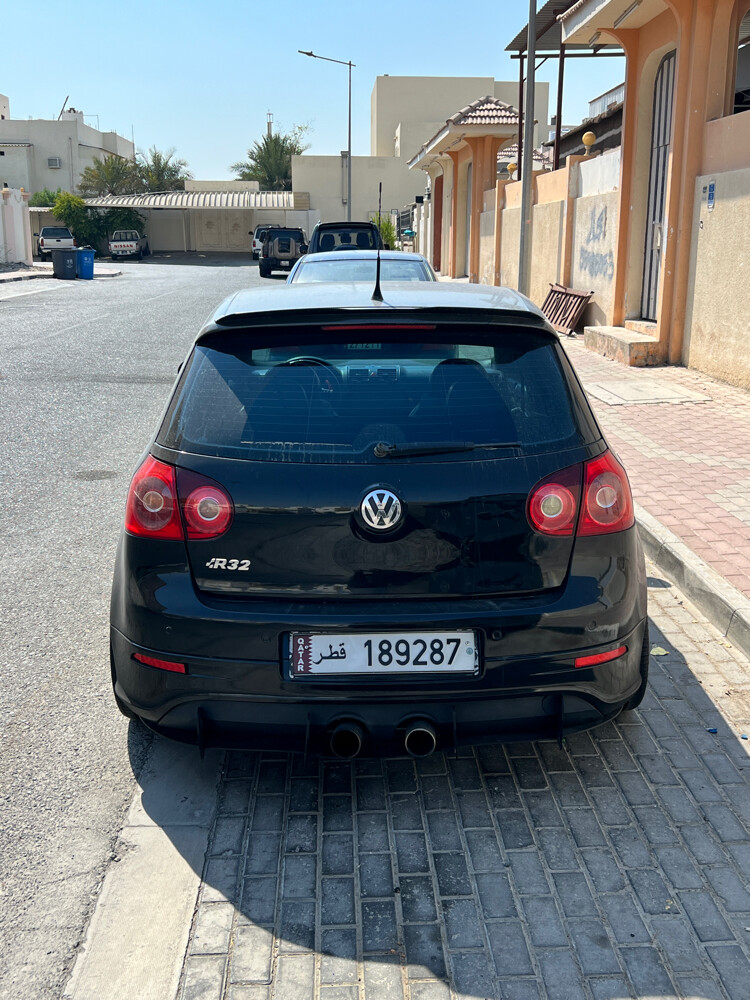 VW GOLF R32 - 2