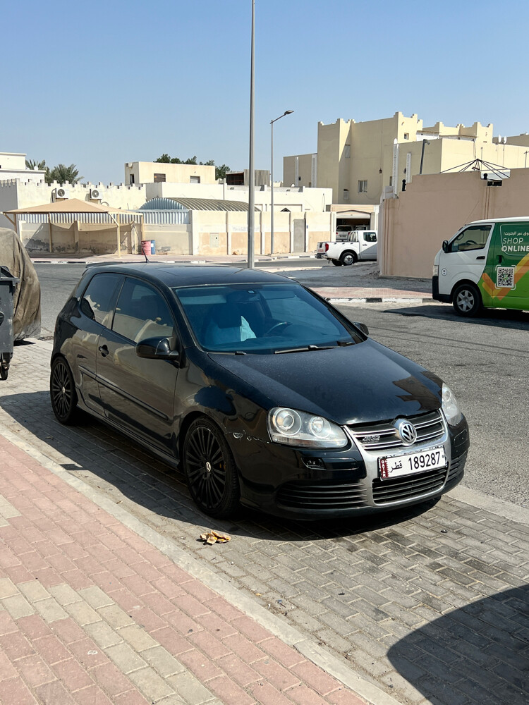 VW GOLF R32 - 3