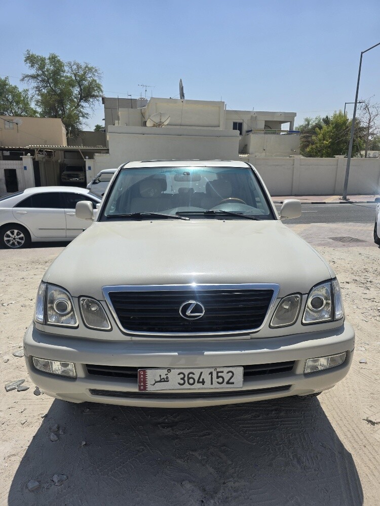 2004 Lexus LX 470 - 3