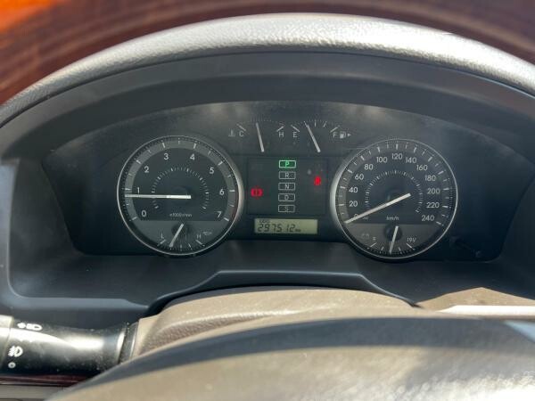 لاند كروزر 2015 فئة  محرك 8 - 4