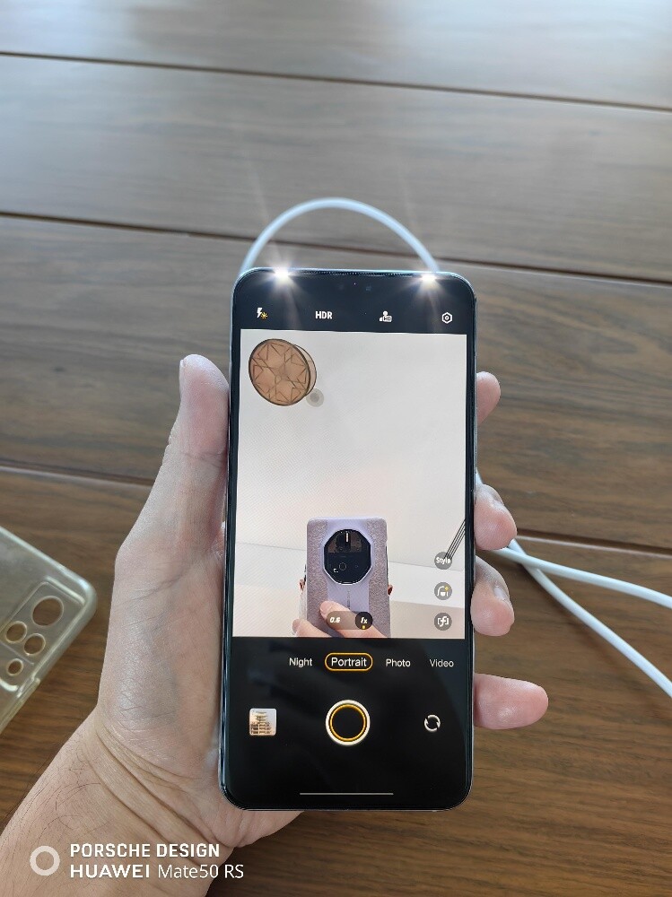 vivo s9 8+128 very new with charger - 5