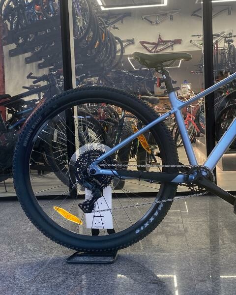 LIV Tempt 2 brand new - 7