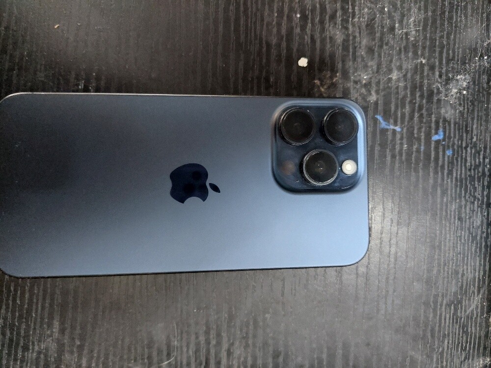 iphone 15 pro max - 1