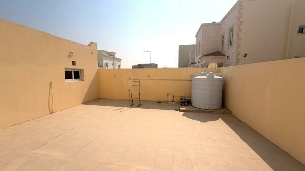 LARGE 7+2BR VILLA+LIFT - 7