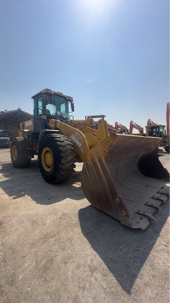 Wheel loaders - 7