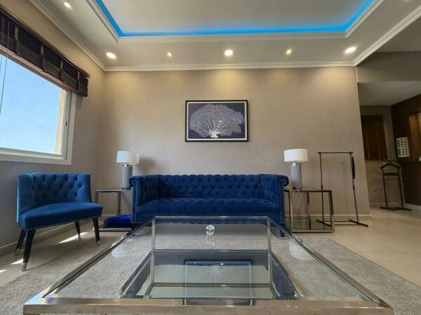FURNISHED 1BR, TOWER VIEW | W/ GYM - 4