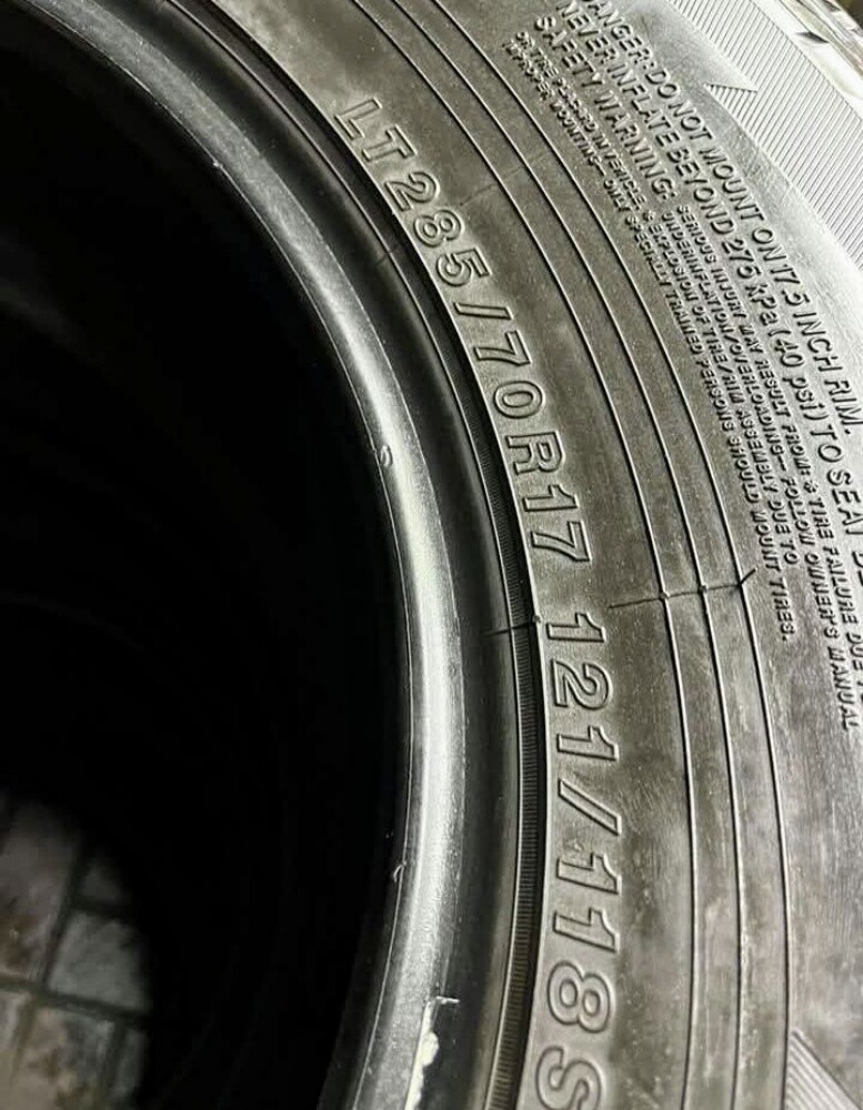 285/70/17"Yokohama tires - 5