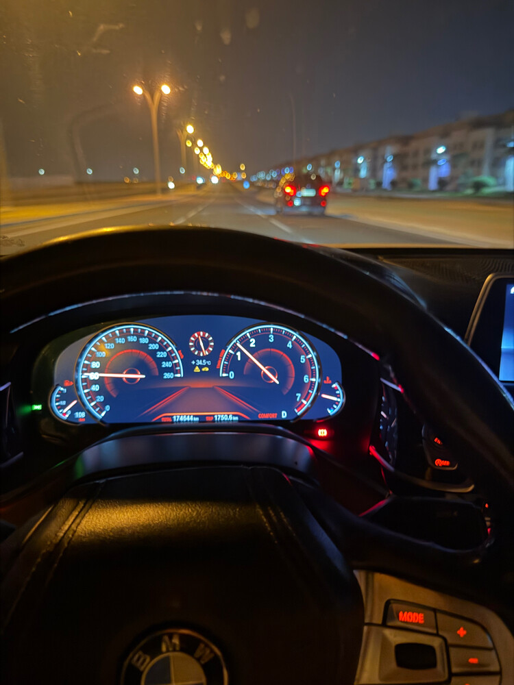 بي ام دبليو 2016 ال اي 740 - 2